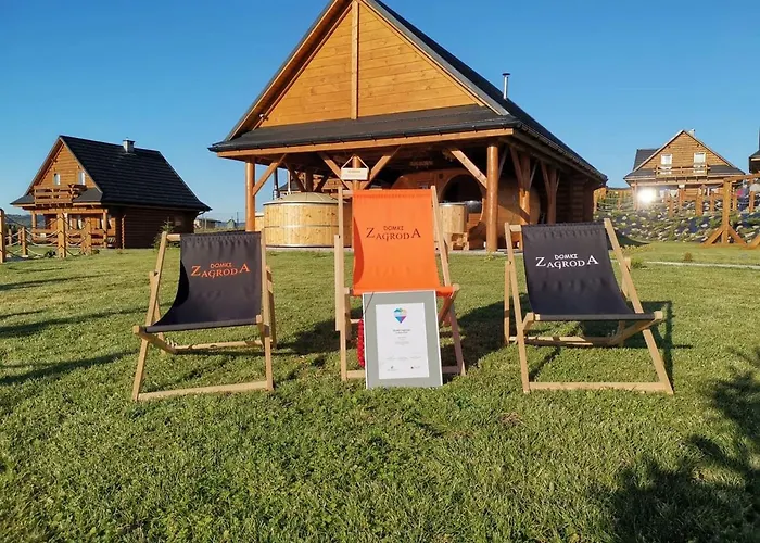 Zagroda Z Bala Z Basenem & Sauna & Balia Z Hydromasazem בקתה *