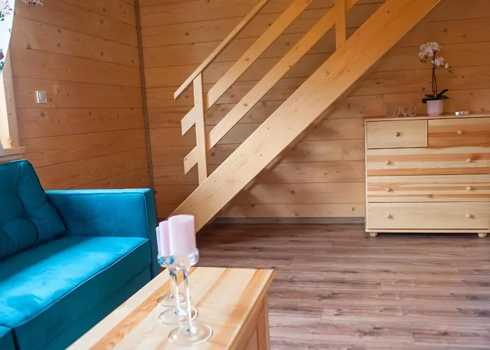 Zagroda Z Bala Z Basenem & Sauna & Balia Z Hydromasazem בקתה