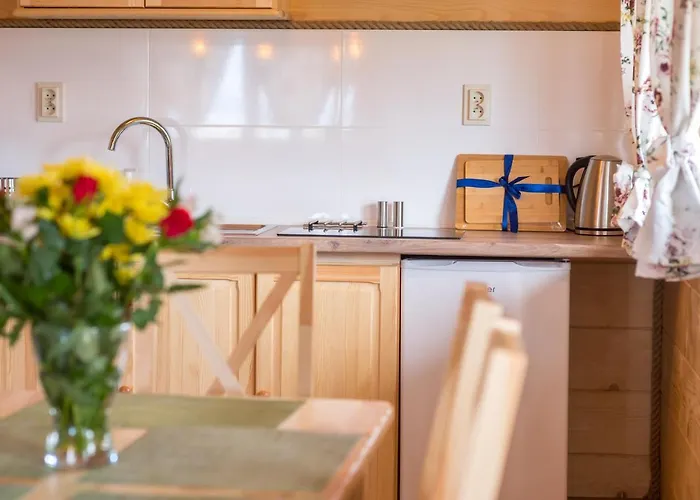 בקתה Zagroda Z Bala Z Basenem & Sauna & Balia Z Hydromasazem *