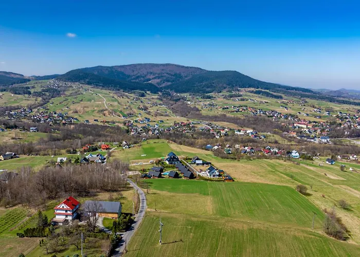 בקתה Zagroda Z Bala Z Basenem & Sauna & Balia Z Hydromasazem Slopnice